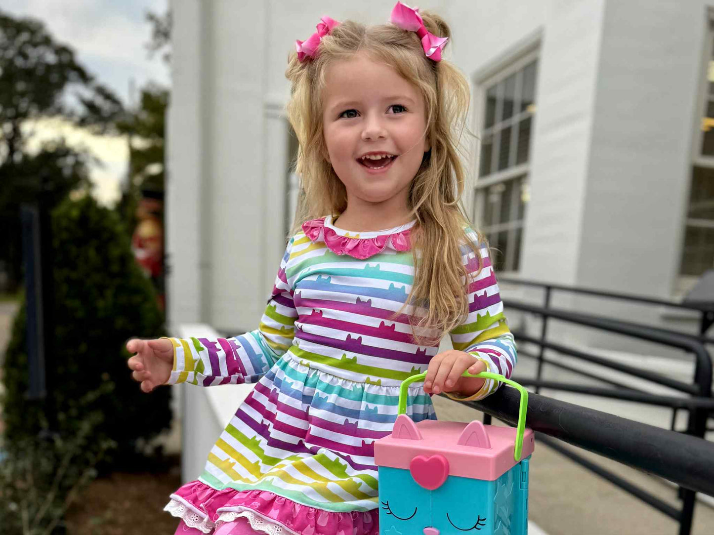 Dollhouse Rainbow Kitty