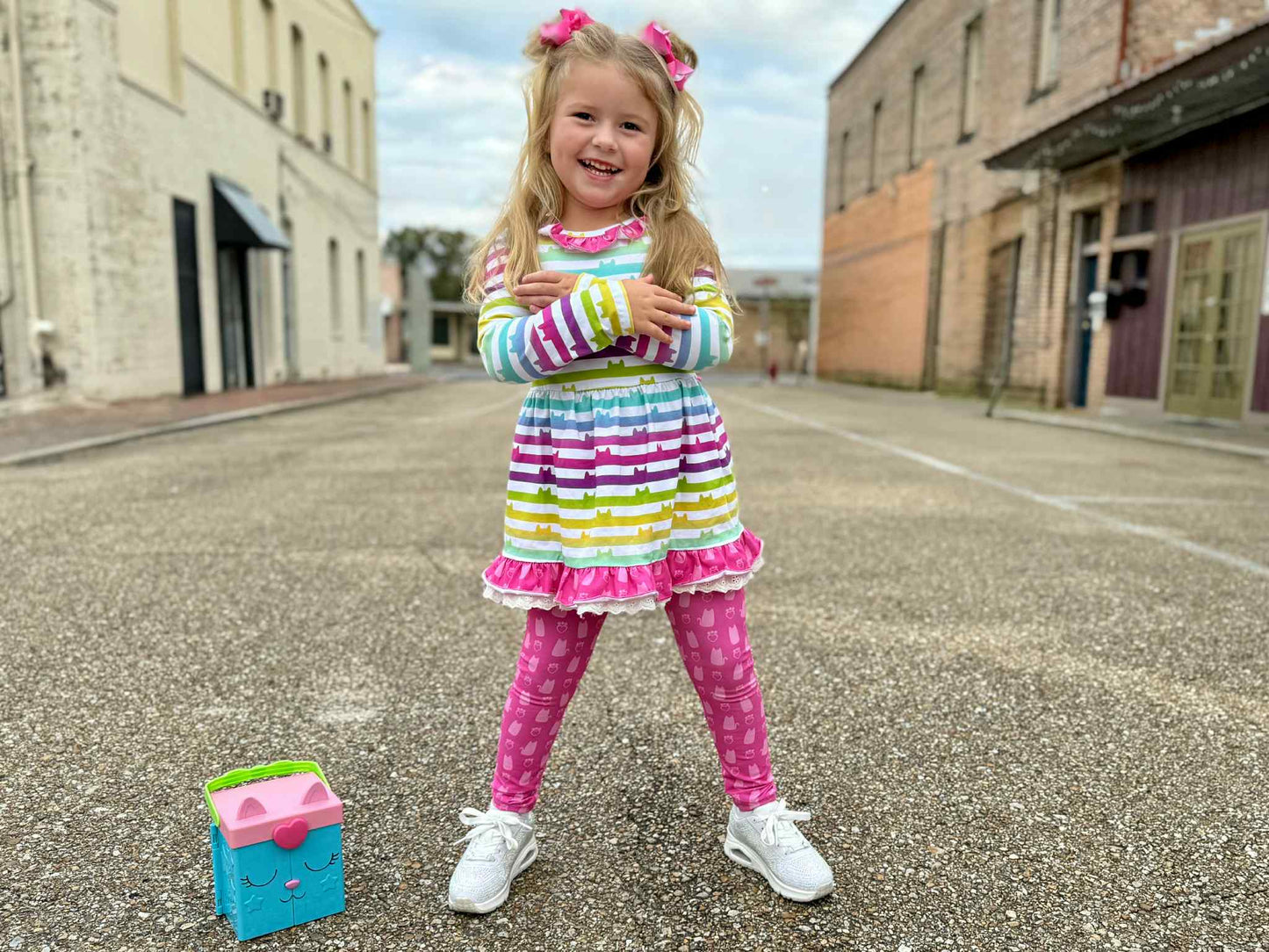 Dollhouse Rainbow Kitty